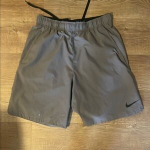 Nike Men's Gray Sports Shorts